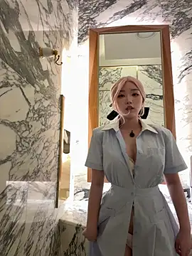 Snapshot of winter11 chatting on September 13, 7:41 am winter11 online show from September 13, 7:41 am