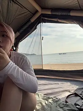 Snapshot of winter11 chatting on September 26, 7:12 am winter11 online show from September 26, 7:12 am