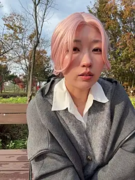 Snapshot of winter11 chatting on November 7, 12:10 am winter11 online show from November 7, 12:10 am