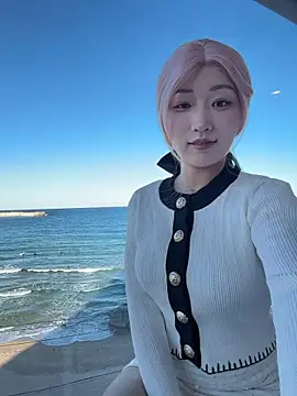 Snapshot of winter11 chatting on November 10, 6:34 am winter11 online show from November 10, 6:34 am