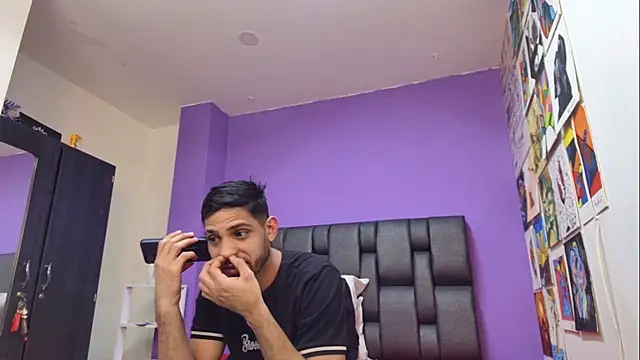 ashtoncooperr online show from September 18, 7:49 pm