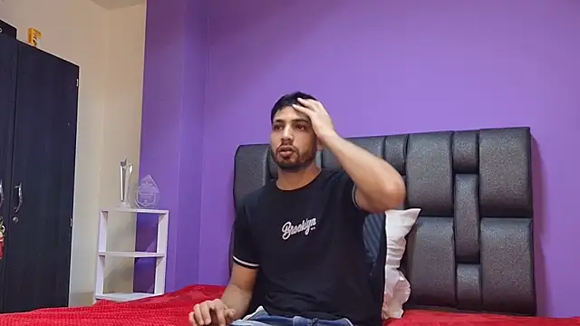 ashtoncooperr online show from September 23, 6:44 pm