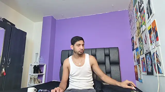 ashtoncooperr online show from October 7, 6:16 pm