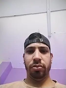 ashtoncooperr online show from November 10, 6:29 pm