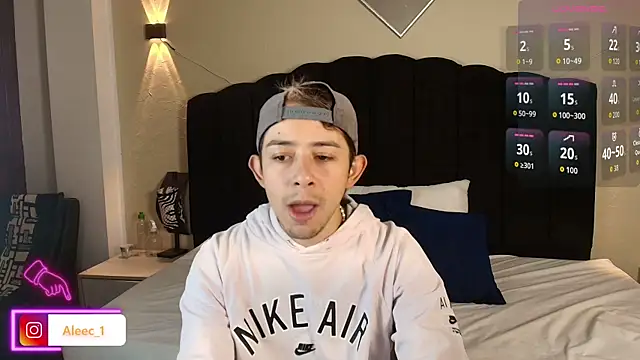 Aleecandrews online show from September 15, 7:14 pm