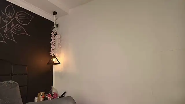 Aleecandrews online show from November 18, 7:07 pm