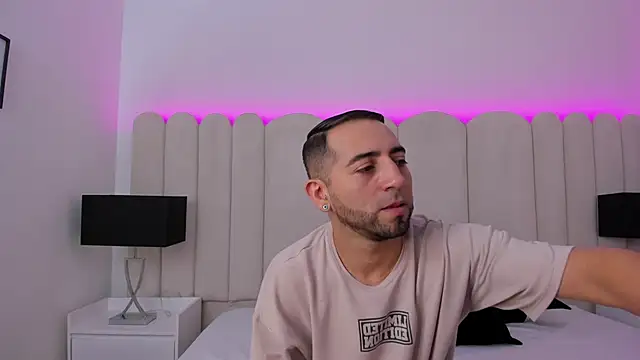 Snapshot of Lushian_ chatting on September 13, 3:34 pm Lushian online show from September 13, 3:34 pm