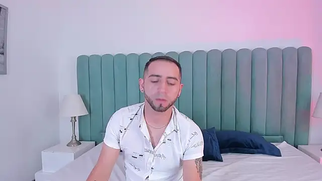 Snapshot of Lushian_ chatting on September 26, 1:59 pm Lushian online show from September 26, 1:59 pm