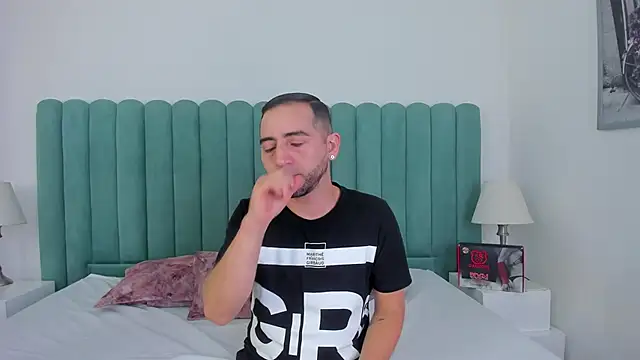 Snapshot of Lushian_ chatting on November 7, 2:50 pm Lushian online show from November 7, 2:50 pm