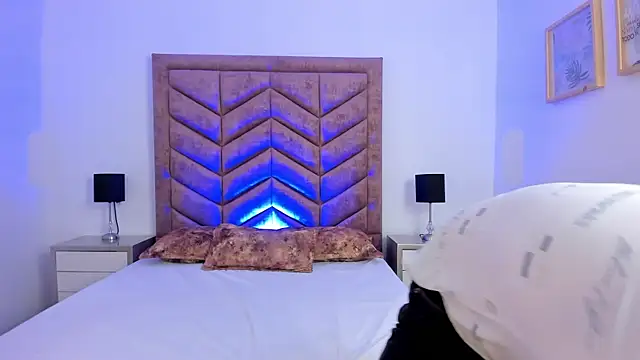 Snapshot of Lushian_ chatting on November 15, 3:30 pm Lushian online show from November 15, 3:30 pm