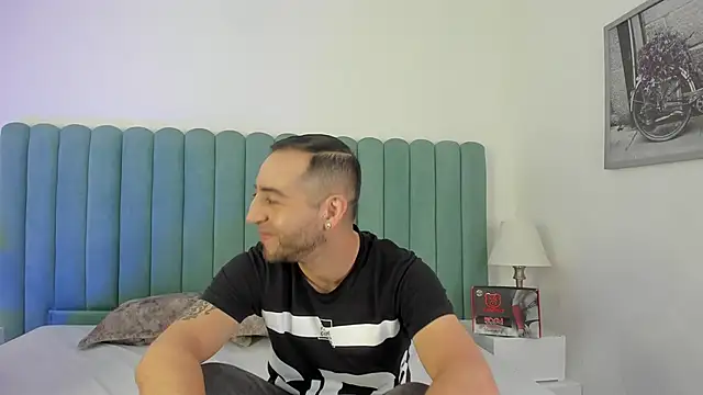 Snapshot of Lushian_ chatting on November 20, 3:01 pm Lushian online show from November 20, 3:01 pm