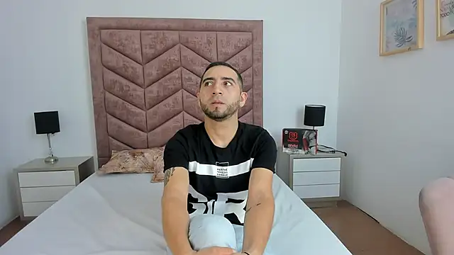 Snapshot of Lushian_ chatting on November 27, 3:03 pm Lushian online show from November 27, 3:03 pm