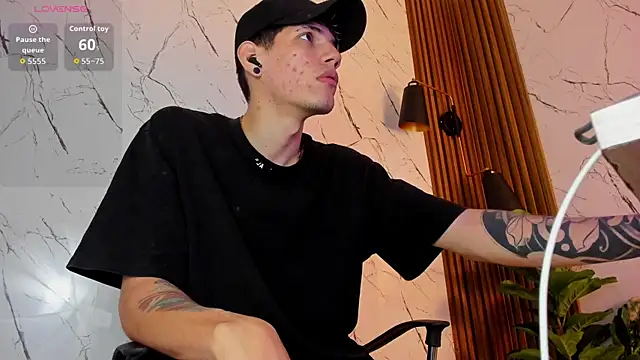 david huge online show from November 24, 1:38 am