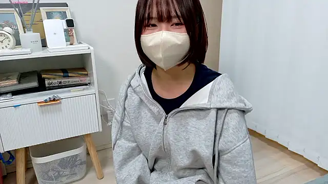 Snapshot of chii_chan_o0 chatting on December 5, 1:09 pm chii chan o0 online show from December 5, 1:09 pm