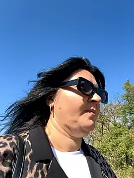 Liza Will online show from September 22, 7:32 am