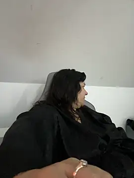 Liza Will online show from October 14, 6:31 pm