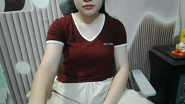 Emachiii online show from September 25, 12:47 am