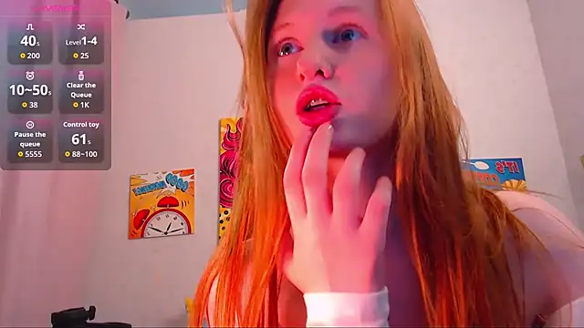 Snapshot of LuxXAngel chatting on October 5, 12:31 am LuxXAngel online show from October 5, 12:31 am