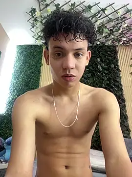 JoseLucian online show from October 15, 8:09 pm