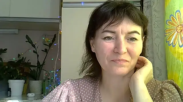 Krystal 82 online show from September 10, 8:25 am