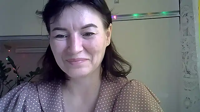 Krystal 82 online show from October 12, 8:46 am