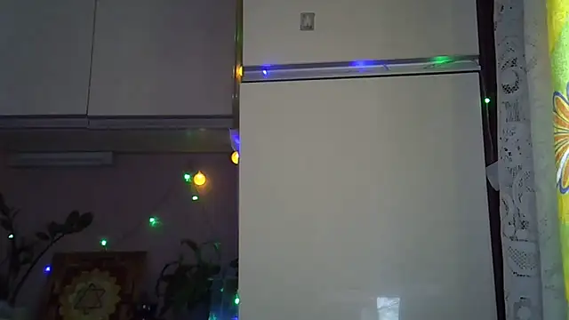 Krystal 82 online show from October 30, 6:15 am