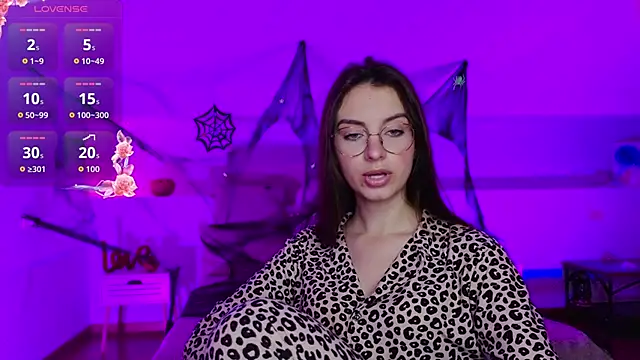 Real cutie1 online show from October 22, 9:36 pm