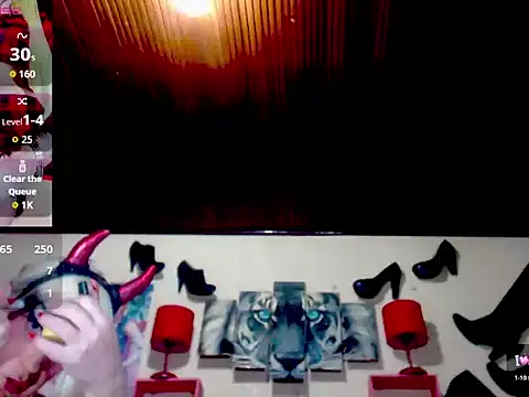 Snapshot of blondehot5v chatting on September 24, 12:08 pm blondehot5v online show from September 24, 12:08 pm