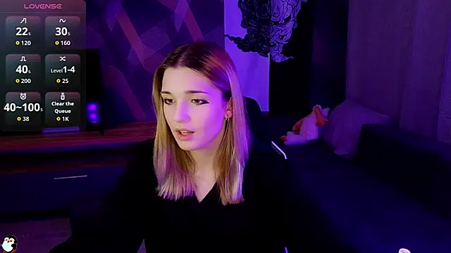 Snapshot of Sandy_Belle chatting on September 16, 7:04 pm Sandy Belle online show from September 16, 7:04 pm