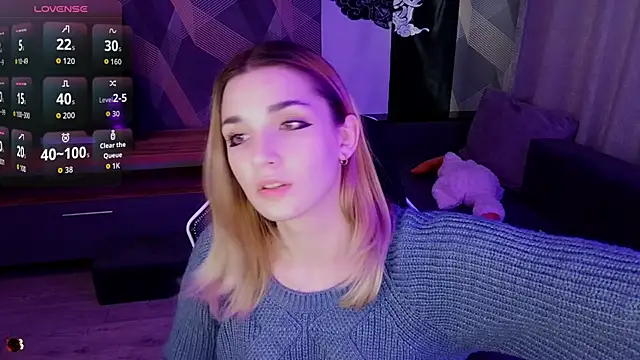 Snapshot of Sandy_Belle chatting on October 9, 7:50 am Sandy Belle online show from October 9, 7:50 am