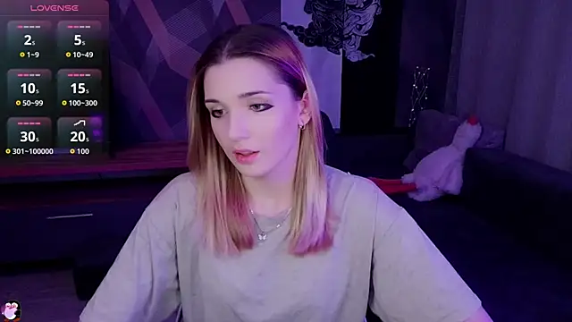 Snapshot of Sandy_Belle chatting on October 21, 6:52 pm Sandy Belle online show from October 21, 6:52 pm