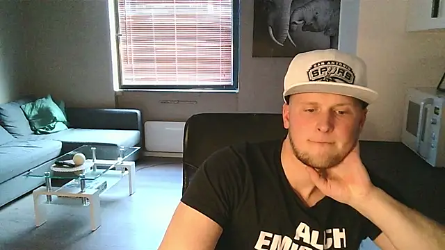 Dartanjanas13 online show from September 17, 3:03 pm