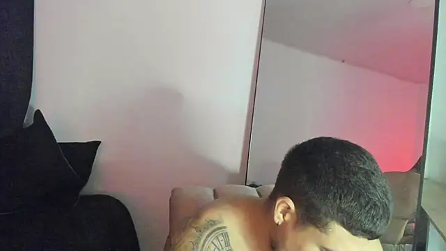 ThiagoLugo online show from October 31, 7:42 am