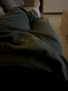 Snapshot of Mrdim26 chatting on September 29, 7:13 am Mrdim26 online show from September 29, 7:13 am