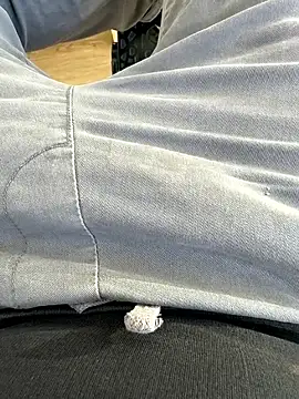 Snapshot of Mrdim26 chatting on October 9, 10:57 am Mrdim26 online show from October 9, 10:57 am