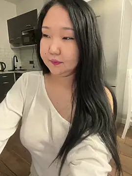 tammy gun online show from December 14, 2:11 pm