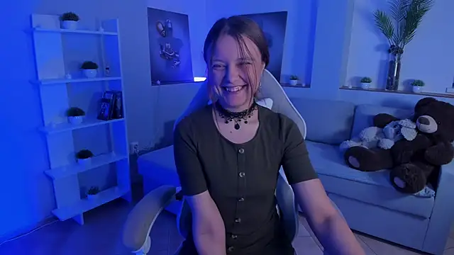 AlicePill online show from November 11, 1:49 am