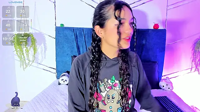 Camilla Miller01 online show from November 15, 1:18 pm