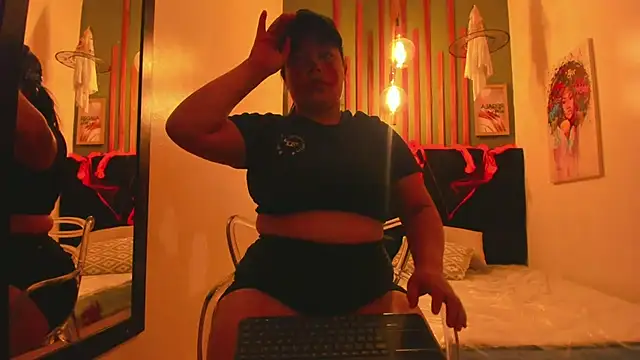 Laura Sex19 online show from October 31, 12:28 pm