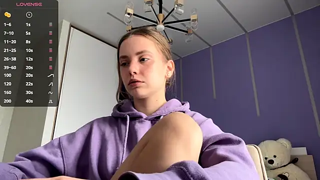 Snapshot of LinaMoonBlessed chatting on October 14, 8:37 am LinaMoonBlessed online show from October 14, 8:37 am