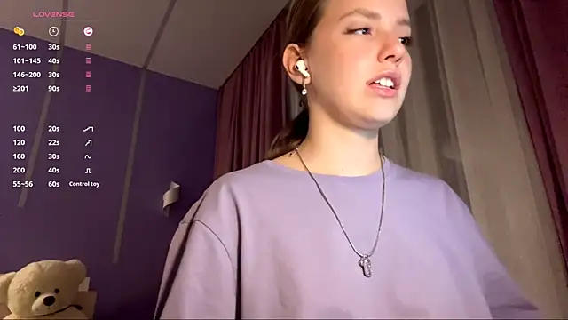 Snapshot of LinaMoonBlessed chatting on October 30, 12:28 pm LinaMoonBlessed online show from October 30, 12:28 pm