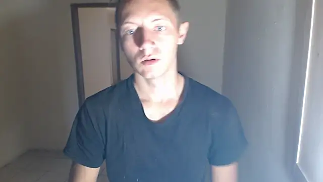 Snapshot of BlondZilla chatting on November 2, 3:14 pm BlondZilla online show from November 2, 3:14 pm