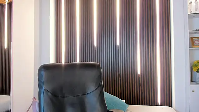 AidaJones online show from October 29, 1:24 pm