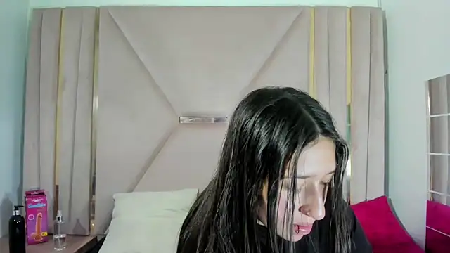 venusmorgan online show from September 17, 4:30 pm