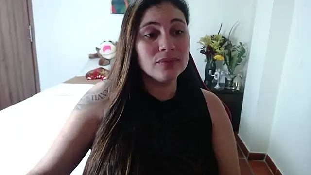 Snapshot of Secret_Bella chatting on September 25, 12:09 pm Secret Bella online show from September 25, 12:09 pm