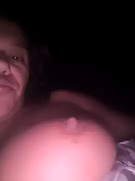 Snapshot of jojo_surfistinha89 chatting on October 29, 3:53 am jojo surfistinha89 online show from October 29, 3:53 am