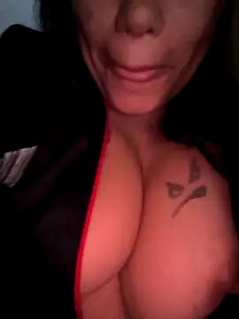 Snapshot of jojo_surfistinha89 chatting on October 31, 3:13 pm jojo surfistinha89 online show from October 31, 3:13 pm