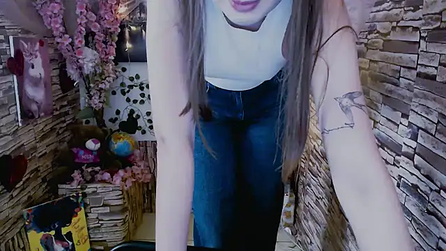 Amanda Bright  online show from October 3, 6:32 am