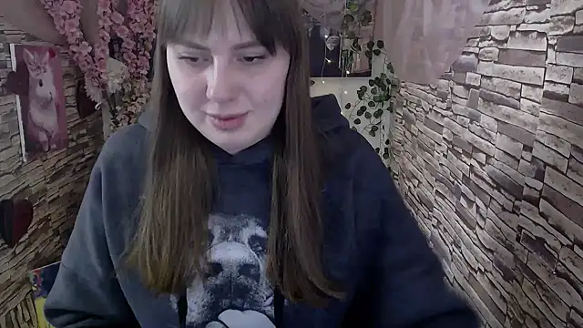 Amanda Bright  online show from October 11, 11:09 am