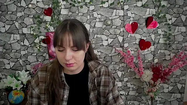 Amanda Bright  online show from November 14, 6:45 am